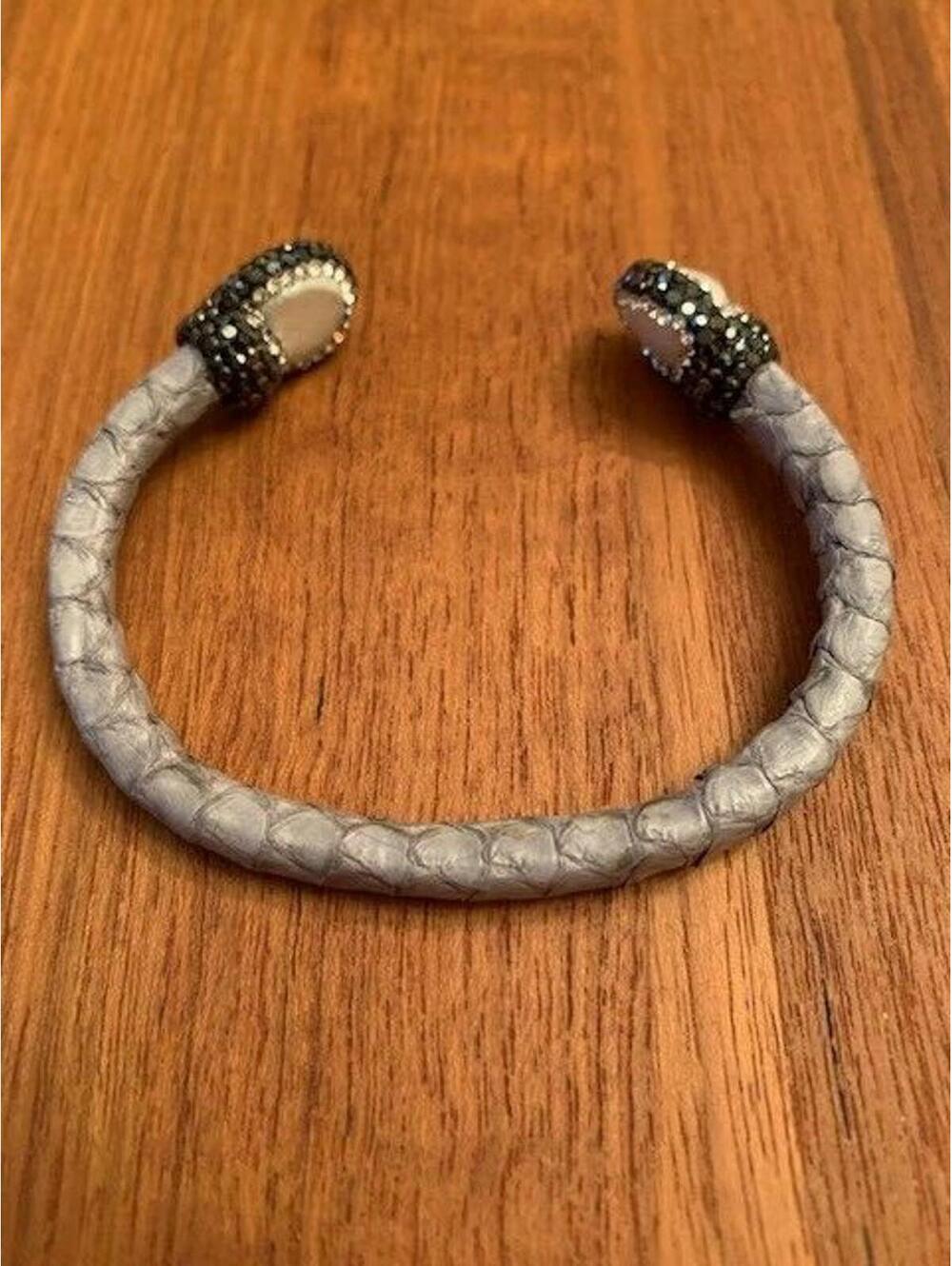 NEW Faux Skin Wine Flexible Bangle Bracelet with Coin Pearl-Grey